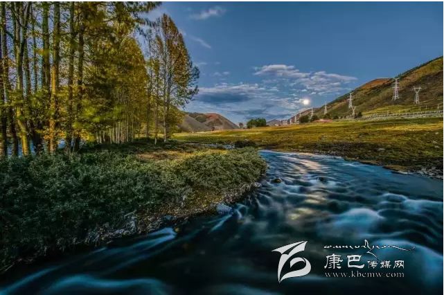 新都橋，正在打開(kāi)最美時(shí)光,我在這里等你......